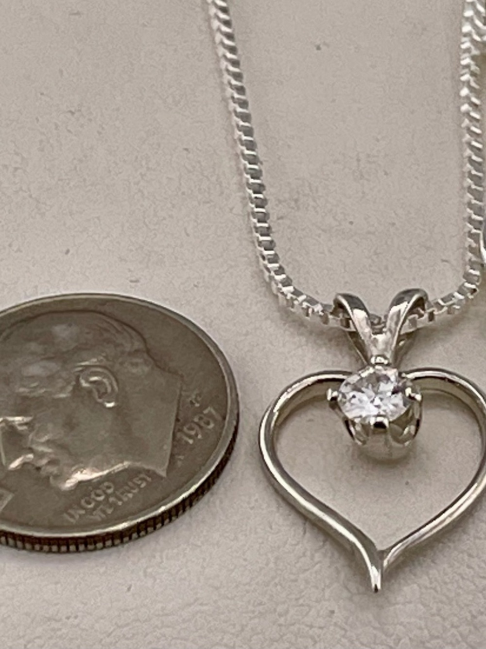 Sale‼️Diamond VS-2 Heart Pendant Necklace  .25ct.  4mm.   925 . Box chain - Picture 5 of 8